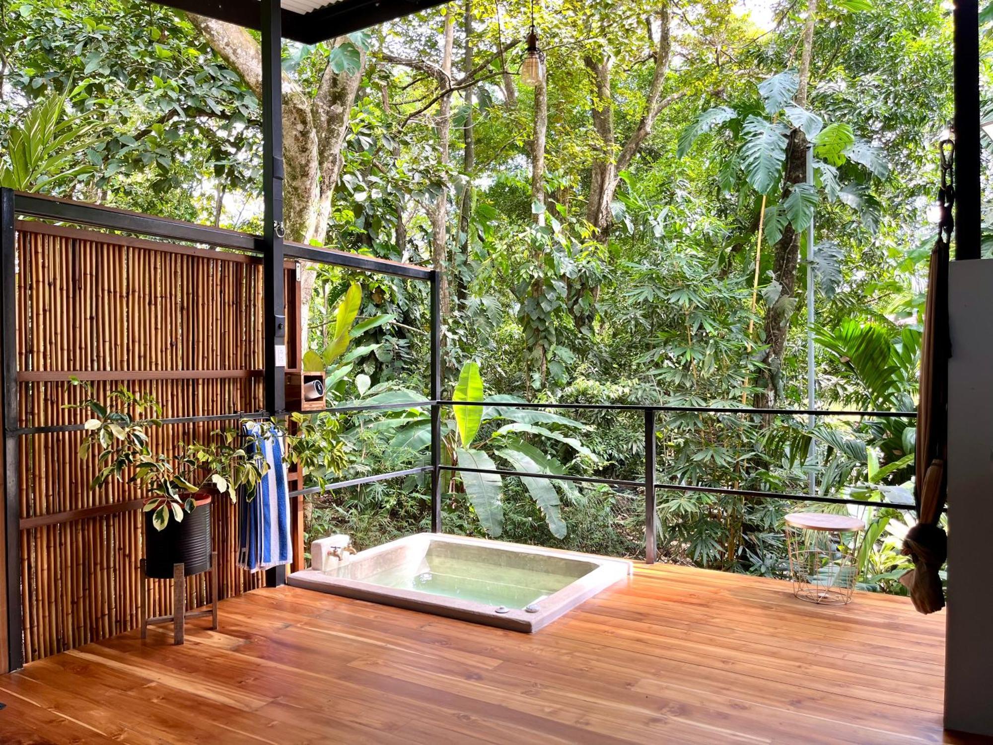Apartment Industrial With Private Jacuzzi Uvita